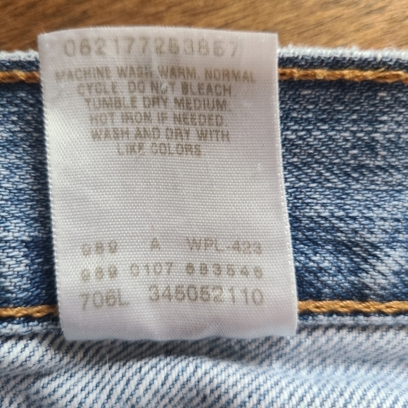 LEVI'S 505 Denim Jean Shorts - Picture 14 of 14